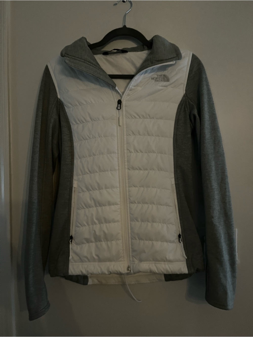The North Face White & Gray Hybrid Quilted Jacket